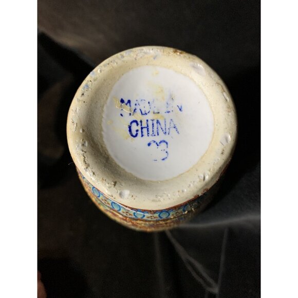 Vtg Hand Painted Chinese Ceramic Vase Rose Medallion Floral Gold Trimmed - Picture 5 of 6